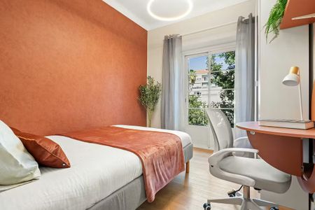 Rua Afonso Lopes Vieira, Lisbon, Lisbon 1700-070 - Photo 2