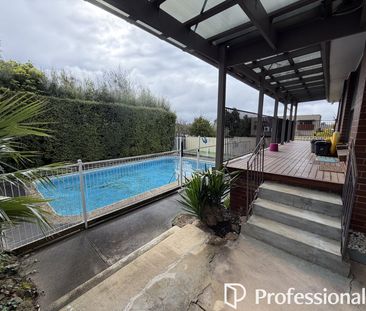 Beautiful Family Residence in East Doncaster Secondary College School Zone - Photo 2