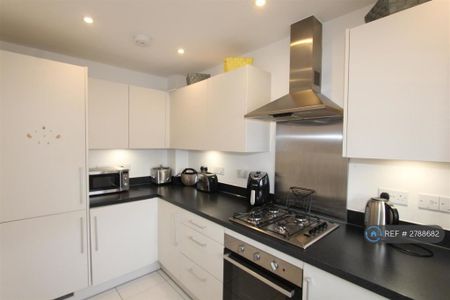 2 bedroom terraced house to rent - Photo 3