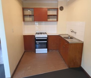 First Floor Unit Opposite Park - Photo 5