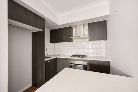 2A Hilltop Crescent, Port Macquarie NSW 2444 - Apartment For Rent | Domain - Photo 2