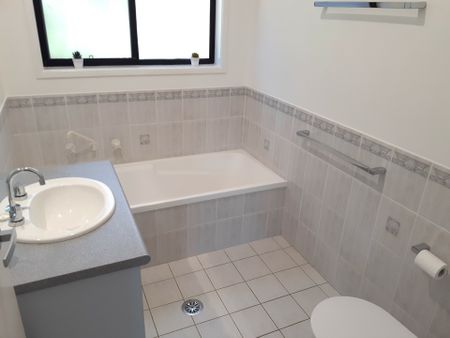 111 Tallawang Avenue, Malua Bay NSW - Photo 5