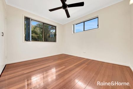 Well-Positioned Telina Home with Room to Move! - Photo 4