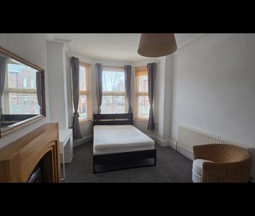 Room in a Shared House, Arthington View, LS10 - Photo 6