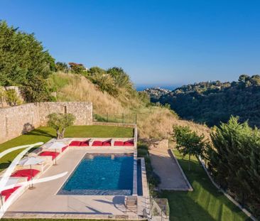 Maison à louer Cagnes Sur Mer, Cote d'Azur, France9 000 EUR / Mois - Photo 1