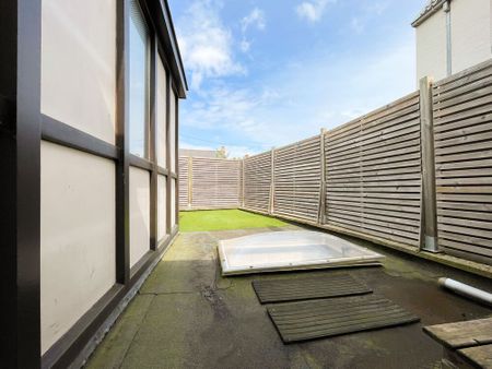 Ruime gezinswoning met 3 slaapkamers in het centrum van Tielt - Foto 4