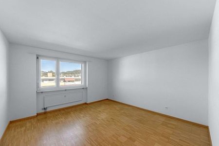 Living in a family-friendly environment - Photo 2