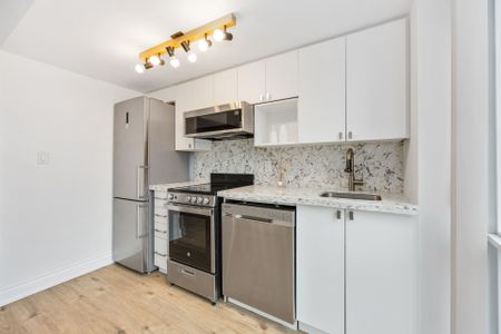For Lease - 11 Brunel Court Unit# 1116, Toronto, Ontario - Photo 4