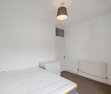 Theatre Street, London, SW11 - Photo 4