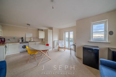 2 bedroom apartment to rent - Photo 2