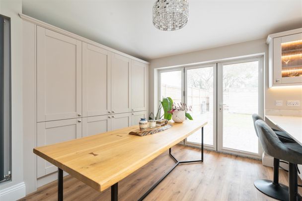 3 bed semi-detached house to rent in Avon Road, Shirley, Solihull - Photo 1