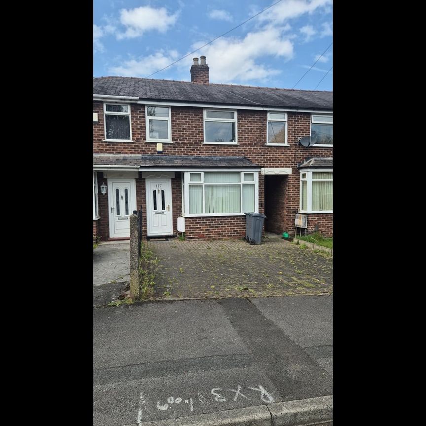 2 Bed Semi-Detached House, Kearsley Road, M8 - Photo 1