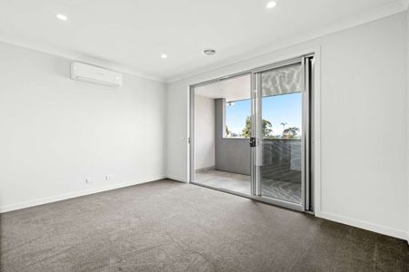 9 Taylor Avenue, Burwood East VIC 3151 - Townhouse For Rent | Domain - Photo 4