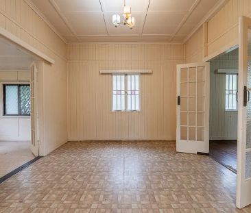 “OPTIMAL LOCATION - OPPOSITE IPSWICH HOSPITAL” - Photo 4