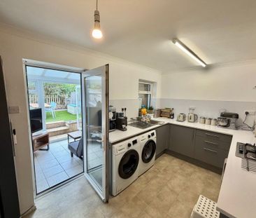 Castlemans Road, Taunton, Somerset - Photo 1