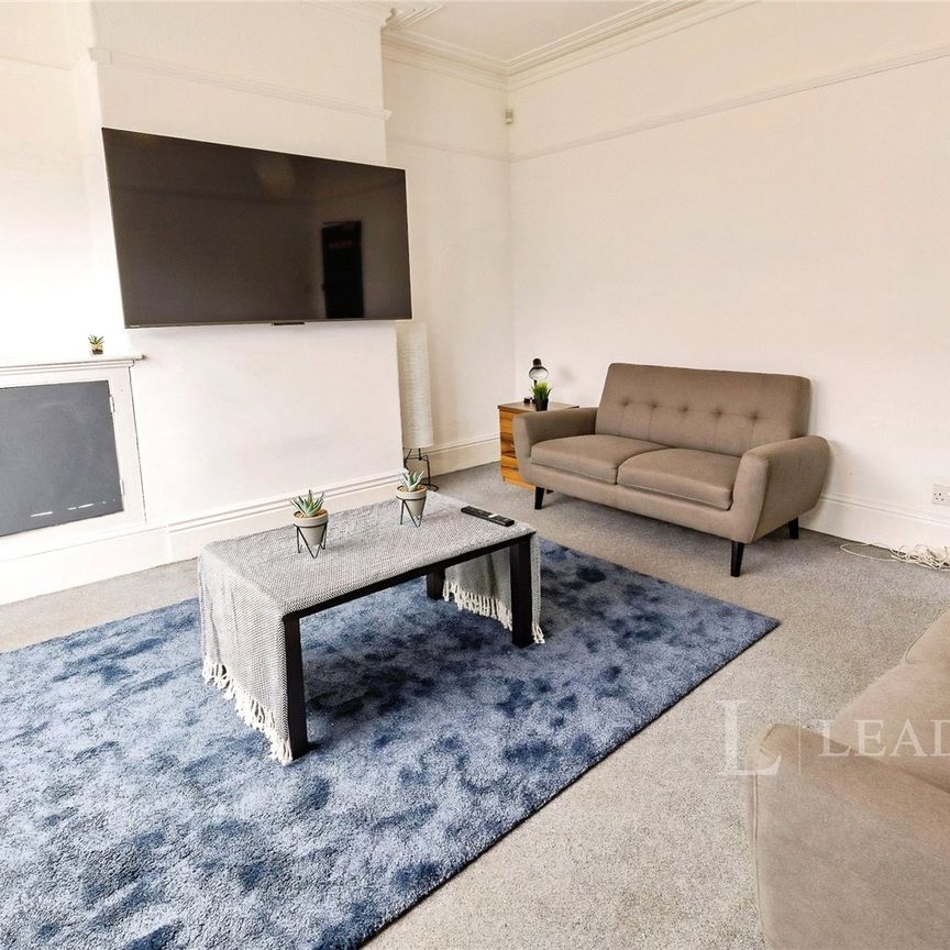 5 bedroom house to rent Shoreham Street, Sheffield, S2 - Photo 1