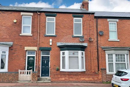 1 bedroom ground floor flat to rent - Photo 3