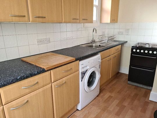 3 bedroom apartment to rent - Photo 1