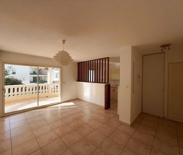 Location Appartement 2 pièces 43m² HYERES 83400 - Photo 1