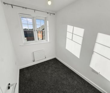 3 bedroom House To Let - Photo 2