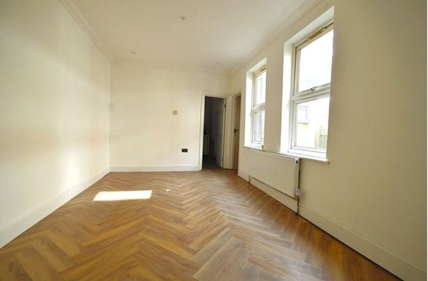 2 Bed Flat, St Margerets Avenue, N15 - Photo 1