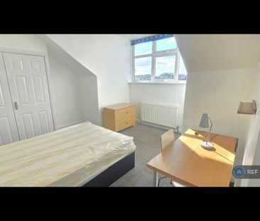 4 bedroom terraced house to rent - Photo 4