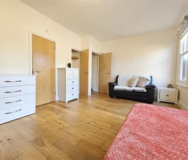 Flat 6, 24 Newmarket Road, Cambridge - Photo 3