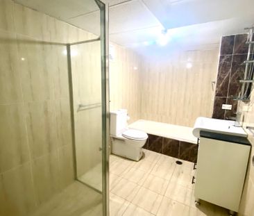 Convenient 2-Bedroom Unit in Bankstown - Photo 3