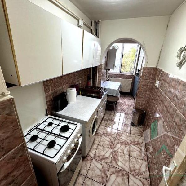 Camera de inchiriat intr-un apartament cu 2 camere | ManasturClabucet - Fotografie 1