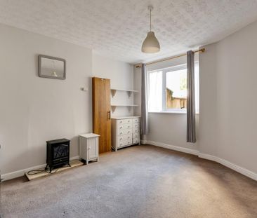 Studio to rent - Photo 6