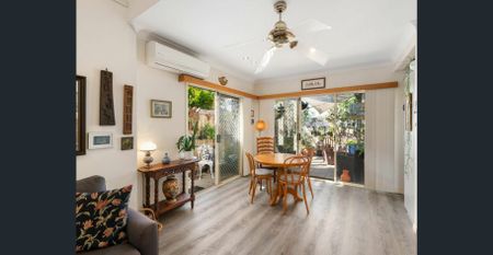 Light-Filled Townhouse with Courtyard - Photo 2