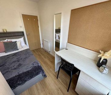 Mount Pleasant, L3 - Photo 1