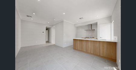 Low Maintenance, Great Location - Photo 3