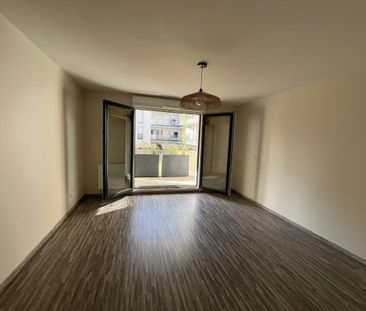 Location Appartement 2 pièces 41m² ST SEBASTIEN SUR LOIRE 44230 - Photo 2