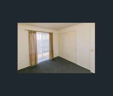 Great Family Home in Torquay - Photo 3