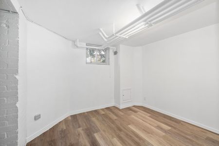 For Lease - 33 St John's Road Unit# Basement, Toronto, Ontario - Photo 4