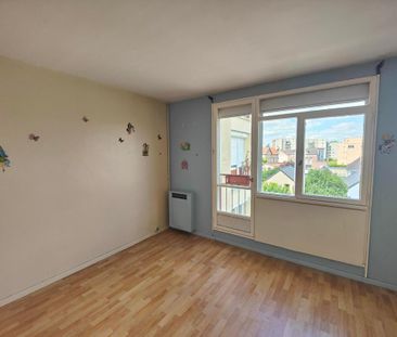 Location Appartement 3 pièces 67m² SOTTEVILLE LES ROUEN 76300 - Photo 2