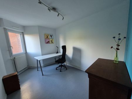 Location Appartement 3 pièces 70m² VALENCIENNES 59300 - Photo 5