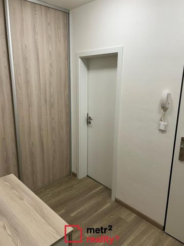 Pronájem bytu 1+kk 34 m2 - Fotografie 5
