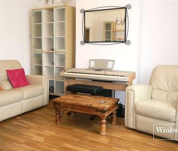 Armstrong Crescent, New Barnet, EN4 - Photo 2