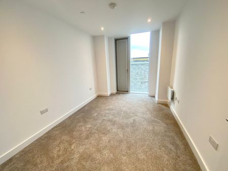 2 Bed Flat, Dantzic Street, M4 - Photo 4