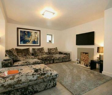 3 bedroom detached house to rent - Photo 2