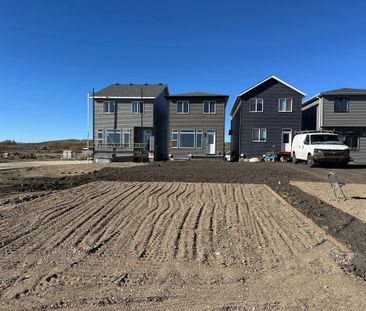 Just Built! Stunning 4 Bedroom Home In Sirocco Sw Special Incentive - Photo 3