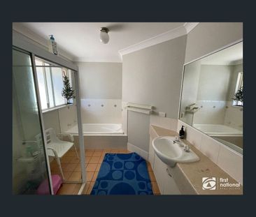 Walk to beach, shops & transport - Photo 6