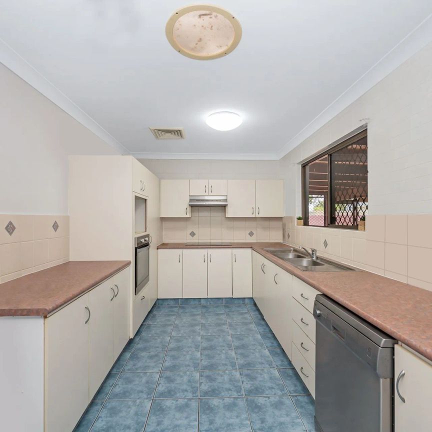 73 Gollogly Lane, Rasmussen. - Photo 1