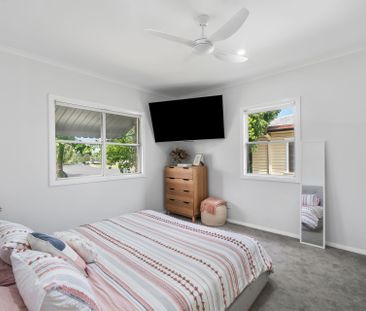 Renovated family home in flood free location - Photo 3