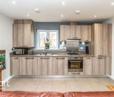 2 bedroom coach house to rent - Photo 5