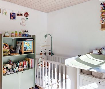 Rare and beautiful family chalet for rent in the heart of Les Paccots - Photo 4