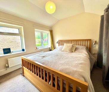 3 bedroom detached bungalow to rent - Photo 4