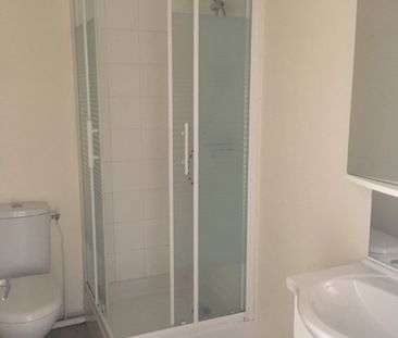 A LOUER GRAND STUDIO AU CALME - Photo 5